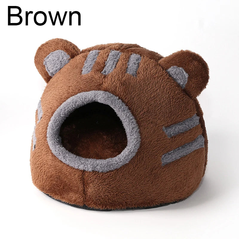 Cozy Bear Cat Bed Cave – Soft Plush Winter Nest