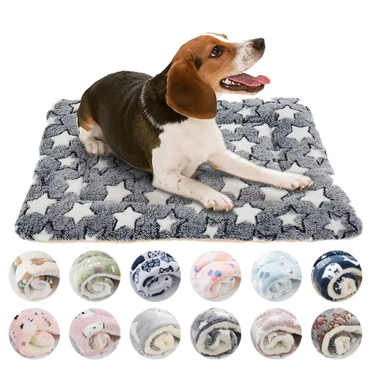 Flannel Pet Sleeping Mat 🛏️ – Soft & Washable Blanket for Dogs & Cats 🐾