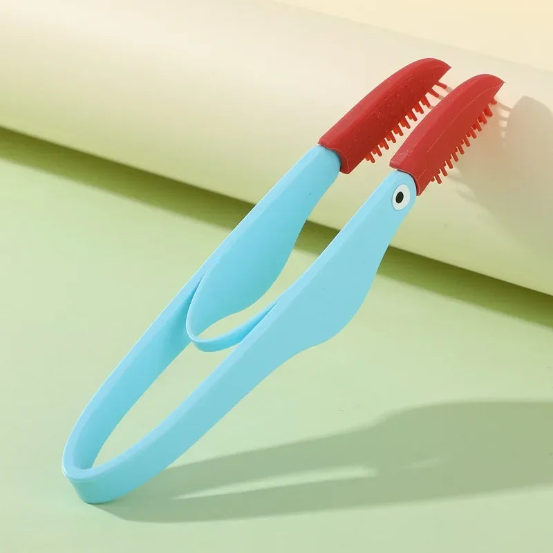 🪥 Soft Silicone Pet Eye Brush – Tear & Poop Cleaning Comb for Dogs & Cats 🐾