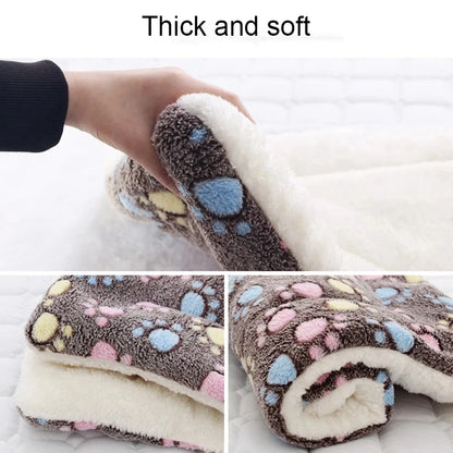 Flannel Pet Sleeping Mat 🛏️ – Soft & Washable Blanket for Dogs & Cats 🐾