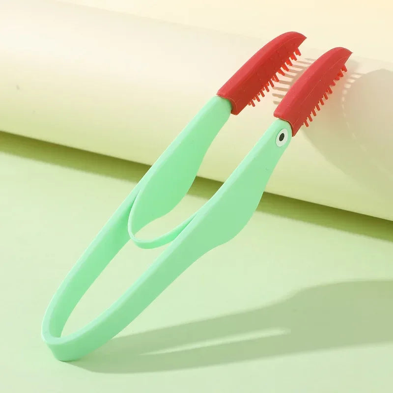 🪥 Soft Silicone Pet Eye Brush – Tear & Poop Cleaning Comb for Dogs & Cats 🐾