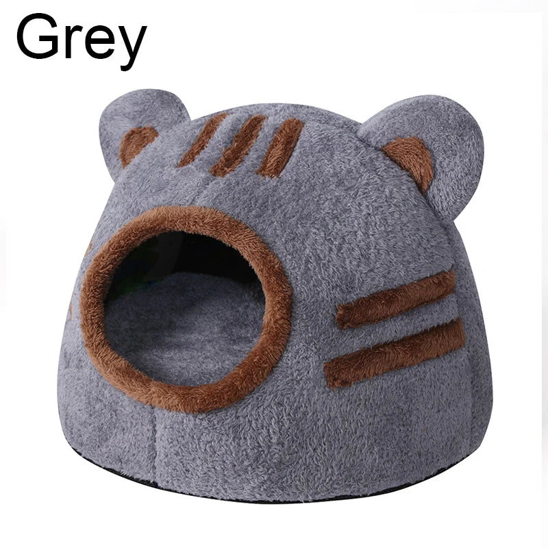 Cozy Bear Cat Bed Cave – Soft Plush Winter Nest