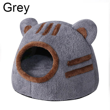Cozy Bear Cat Bed Cave – Soft Plush Winter Nest