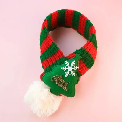Christmas Pet Scarf 🎅 Holiday Neck Wrap for Cats & Dogs ❄️🎁