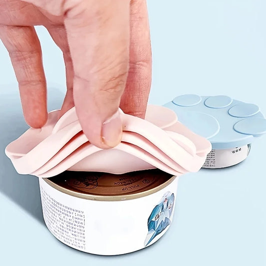 Silicone pet can lid set with spoon 2-in-1 food sealer cover for dog and cat canned food storage
