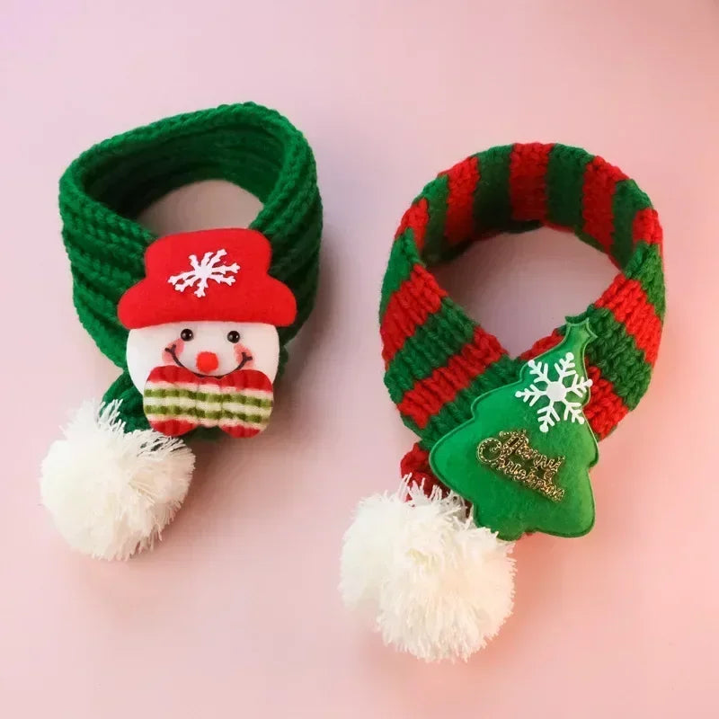 Christmas Pet Scarf 🎅 Holiday Neck Wrap for Cats & Dogs ❄️🎁